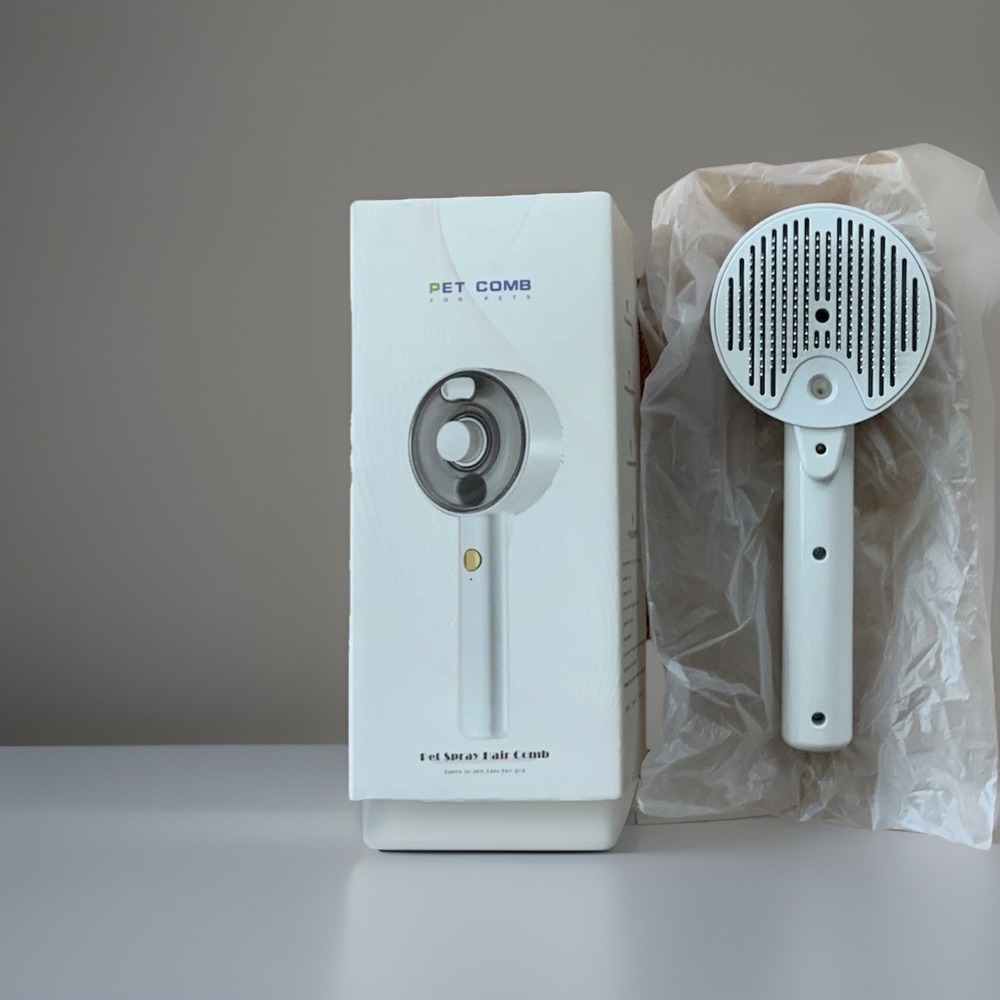 Pet Spray Hair Comb for Dogs White Grooming Tool with Spray Function New